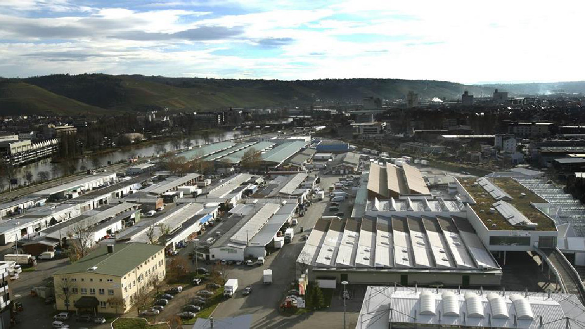 Incendio en mercado mayorista de Stuttgart afecta operaciones cruciales